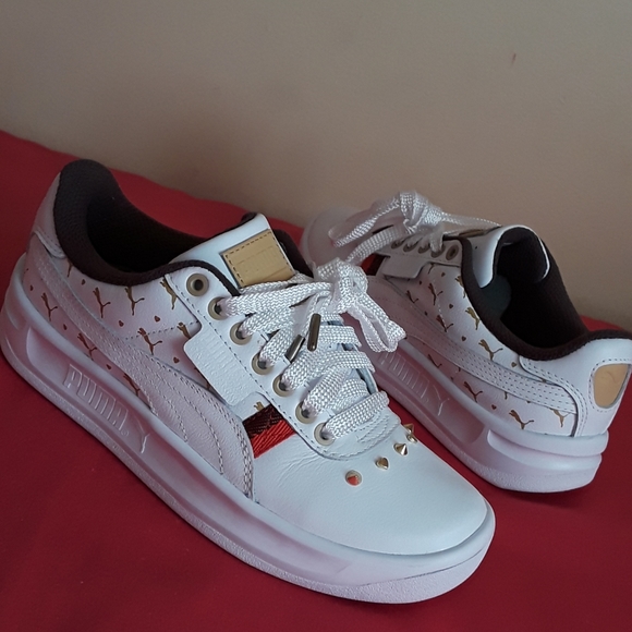 Puma Shoes - NDS Women's Puma White Gold With Studs Size 6